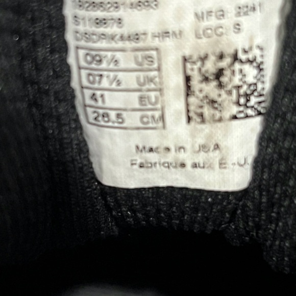 1-990v New balance tennis shoes - Picture 3 of 6